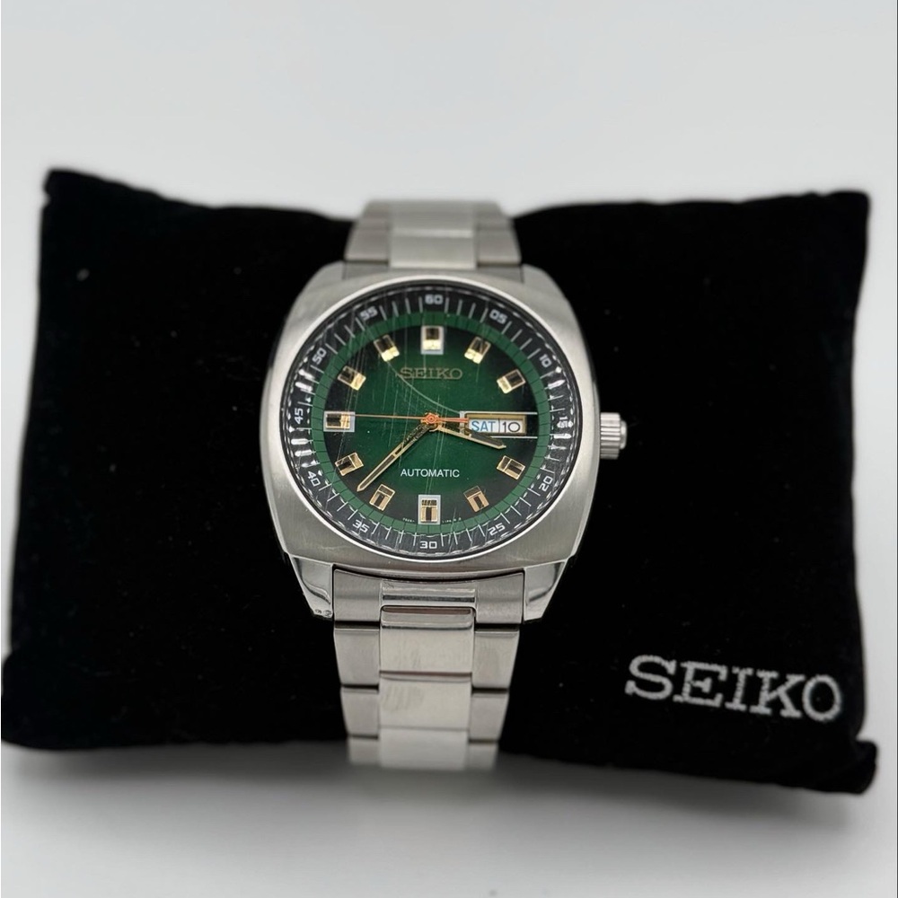 Seiko Silver Bracelet with Green Dial